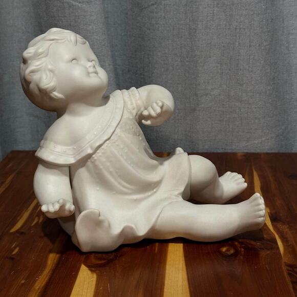 Vintage German Porcelain Figurine‎ - Picture 5 of 8